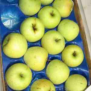 Măr Golden Delicious